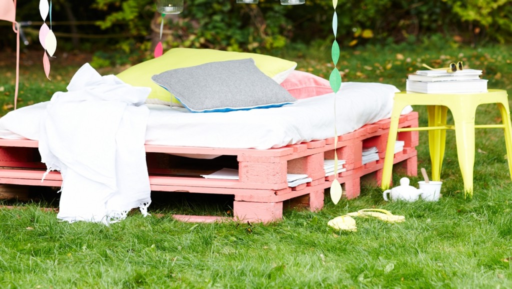 DIY Φτιάξτε το δικό σας κρεβάτι - καναπέ κήπου από Ευρωπαλέτες1