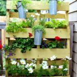 DIY ιδέες διακόσμησης κήπου από ξύλο30