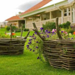 DIY εμπνεύσεις με πλεχτές βέργες για διακόσμηση κήπου (15)
