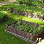 DIY εμπνεύσεις με πλεχτές βέργες για διακόσμηση κήπου (34)
